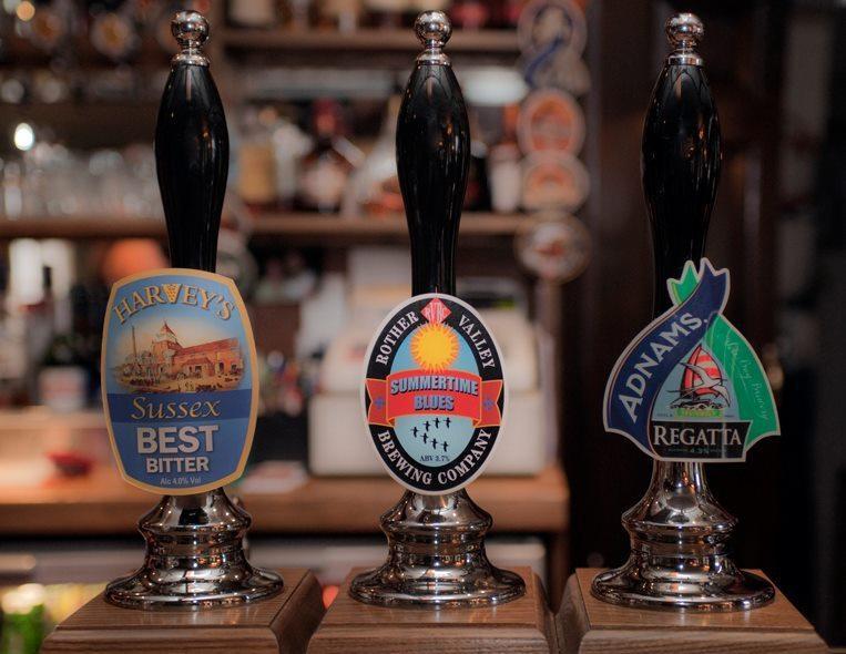 The George Inn Robertsbridge Buitenkant foto