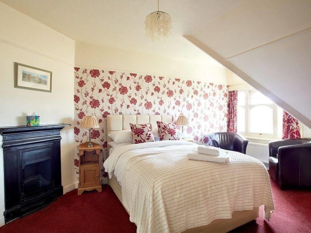 The George Inn Robertsbridge Buitenkant foto